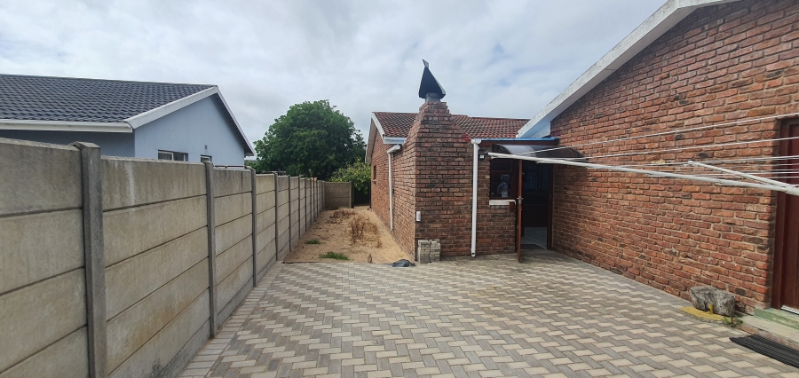 3 Bedroom Property for Sale in Heiderand Western Cape